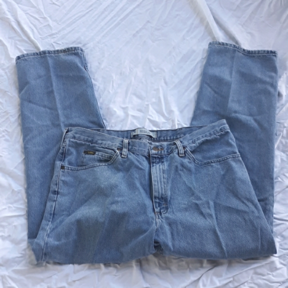Mens Light Blue Jean Size 40 x 30 Lee